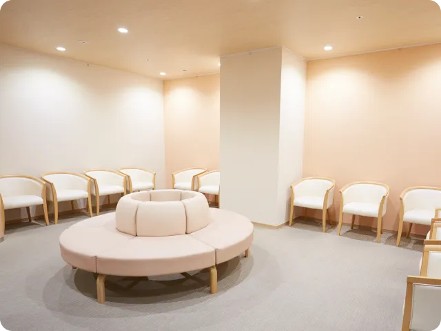 姫路市医師会 健診センター 設備画像:女性用待合室